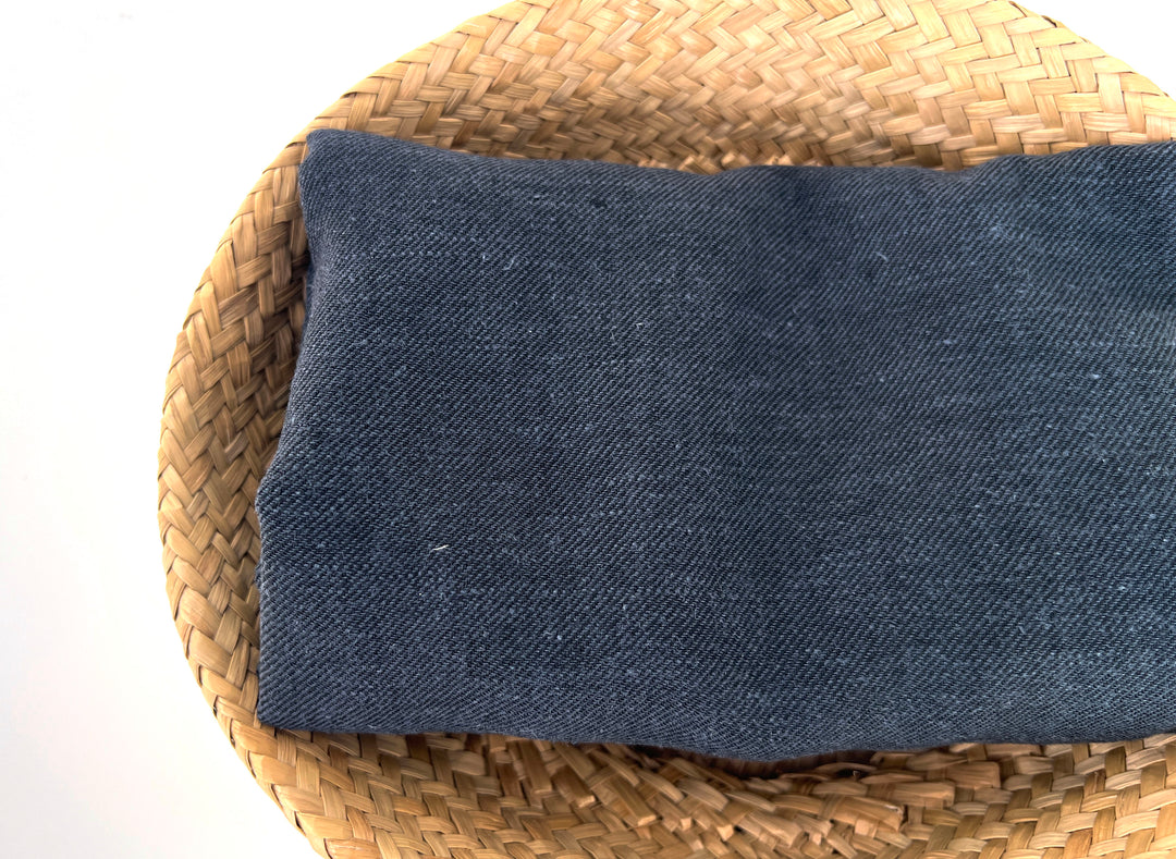 Grey Yarn-Dyed Twill Chambray Fabric – Linen Ramie Cotton Blend, Medium Weight 7864